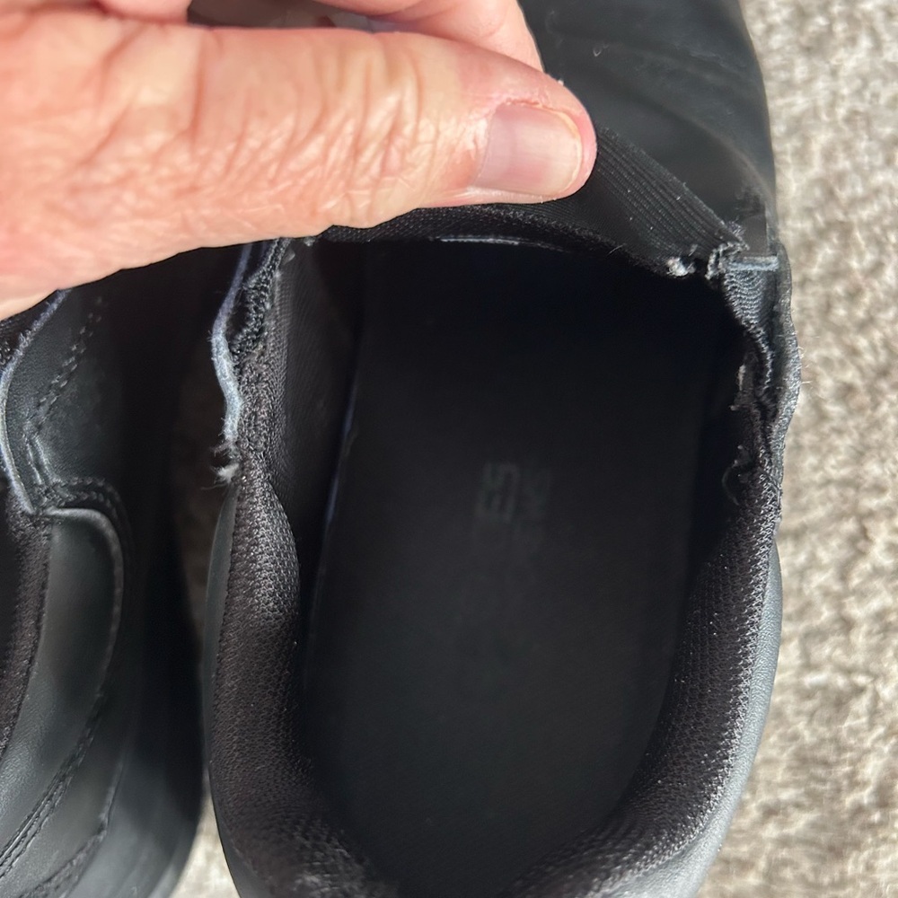 Shoes for Crews Slip and Oil Resistant Black Leather Slip On Shoes. Size 6. - Picture 7 of 12